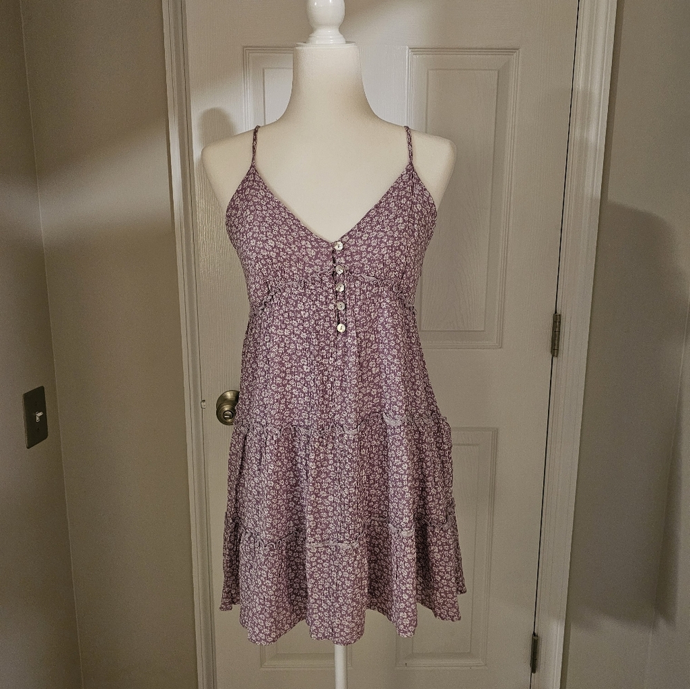 New‎ In Floral Lavender/White Spaghetti Strap Dress with Slip